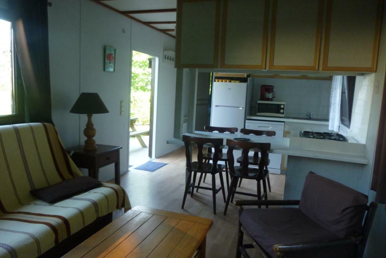 Relais Du Saussay Villa Pertheville-Ners Exterior photo